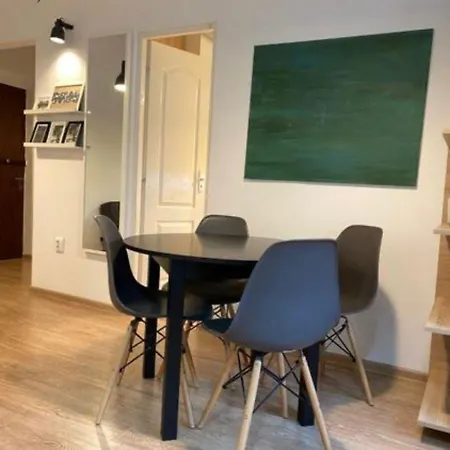 Cozy And Modern Ultracentral