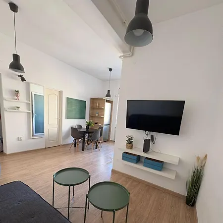 Apartment Cozy And Modern Ultracentral Bucharest
