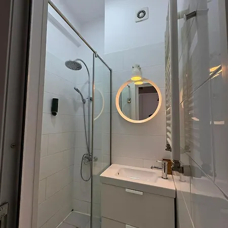 Apartment Cozy And Modern Ultracentral Bucharest